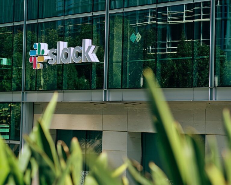 Aplikacje dla centrali Slack