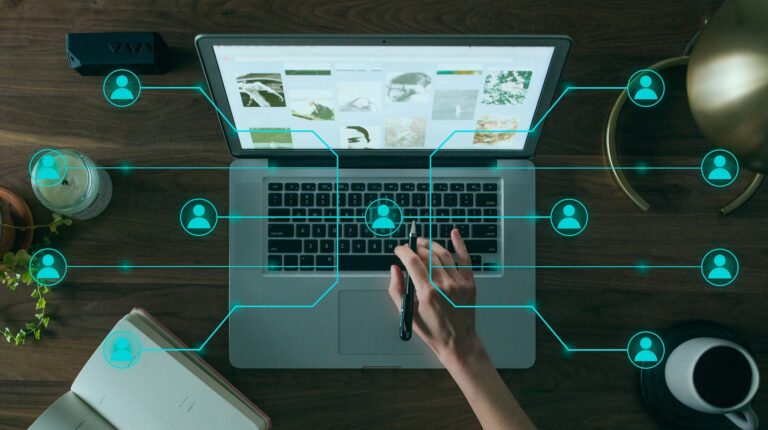 Połączenie propagacji domeny globalnej laptopa