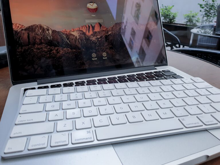 Hasła Podwójne słowo kluczowe Laptop